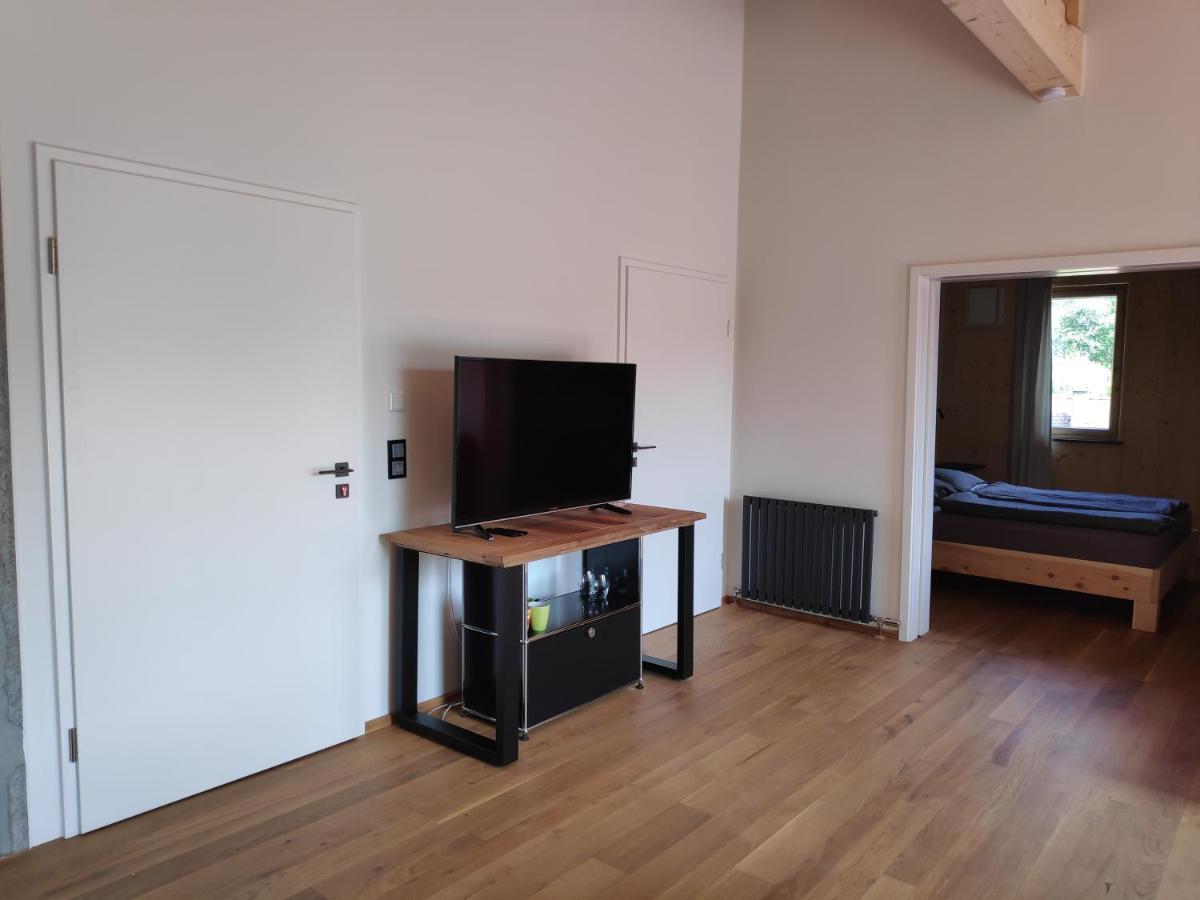 Ferienwohnungen Und Zimmer In Reutlingen-Goenningen Buitenkant foto