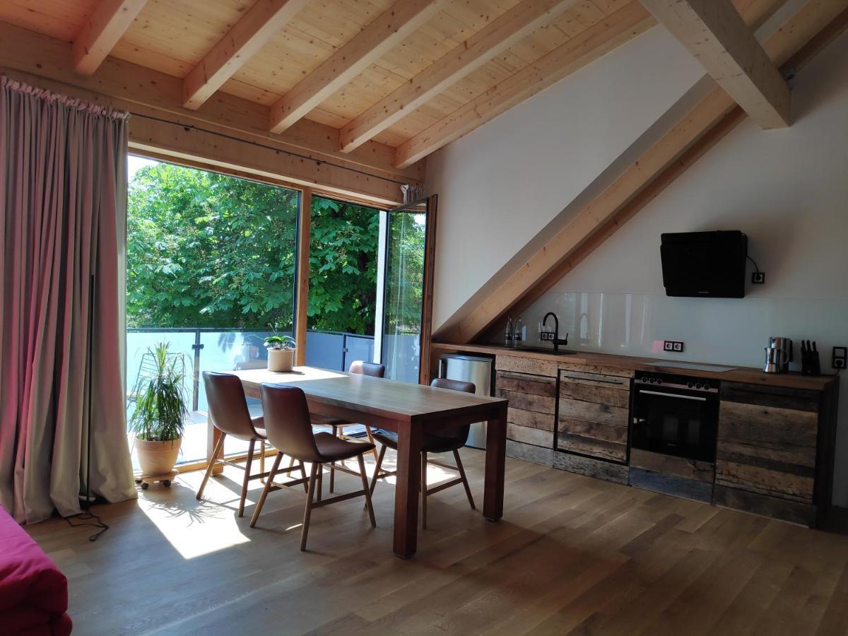 Ferienwohnungen Und Zimmer In Reutlingen-Goenningen Buitenkant foto