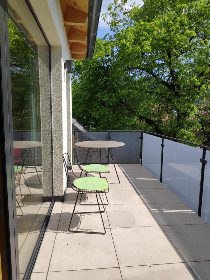 Ferienwohnungen Und Zimmer In Reutlingen-Goenningen Buitenkant foto