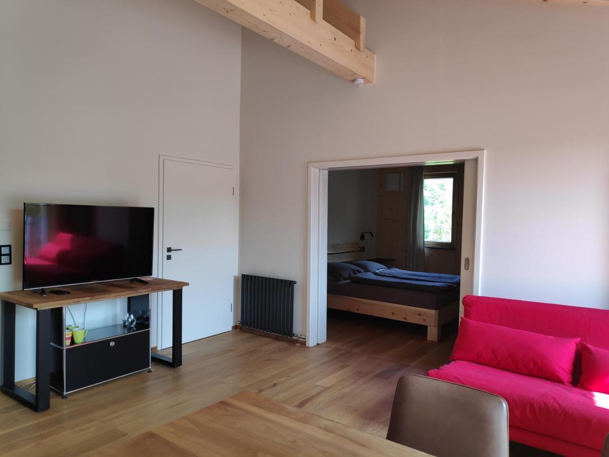 Ferienwohnungen Und Zimmer In Reutlingen-Goenningen Buitenkant foto