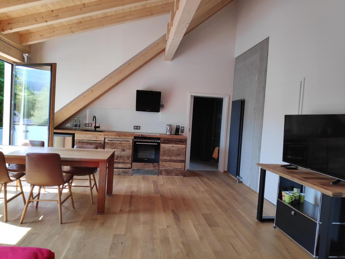 Ferienwohnungen Und Zimmer In Reutlingen-Goenningen Buitenkant foto