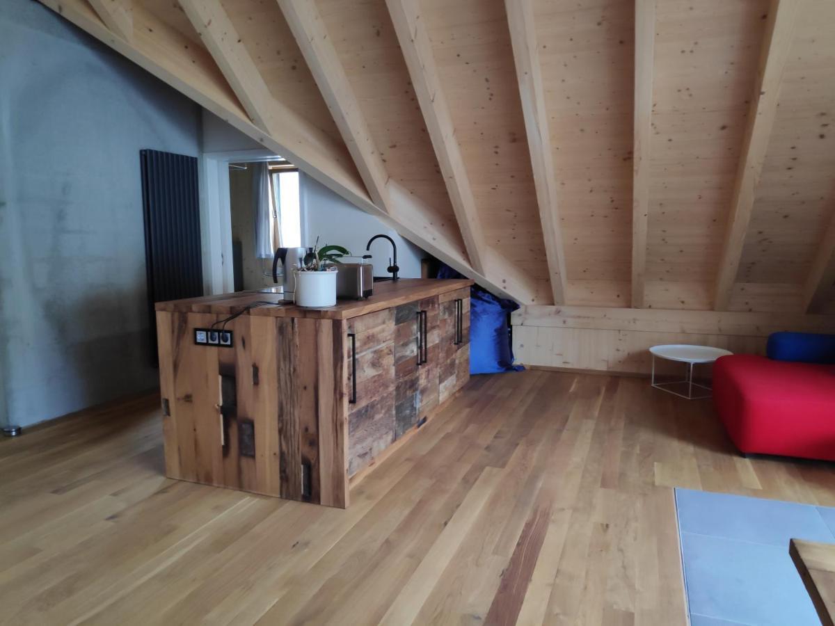 Ferienwohnungen Und Zimmer In Reutlingen-Goenningen Buitenkant foto