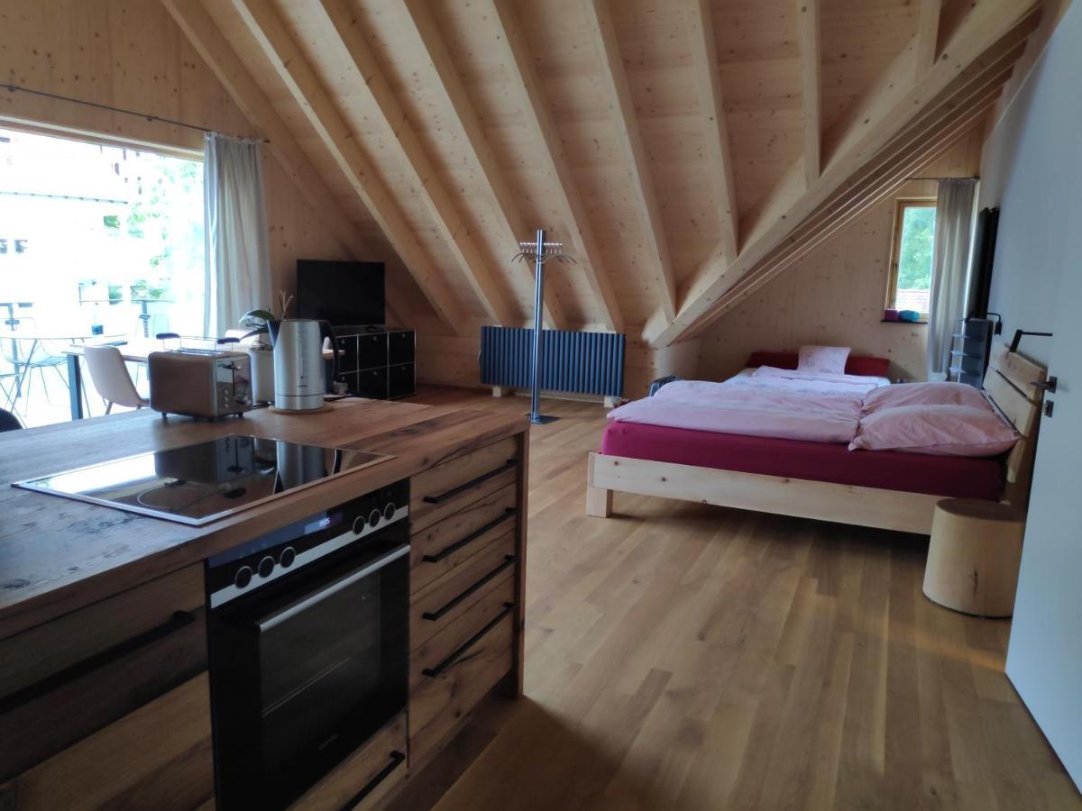 Ferienwohnungen Und Zimmer In Reutlingen-Goenningen Buitenkant foto